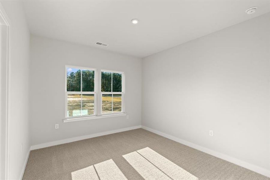 Spacious, unfurnished interior of a new home in Lakes at Riverbend Single Family Homes, Navassa (Image 12).
