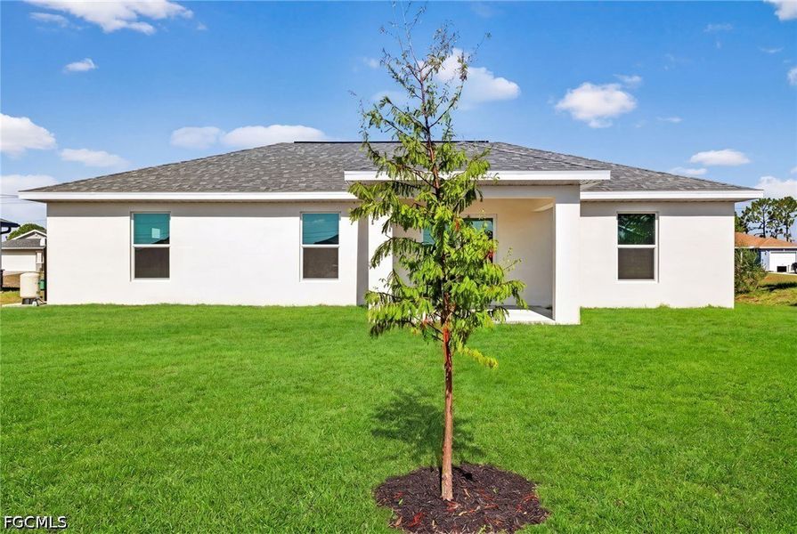 Exterior details and patio area of a home in Cape Coral, Cape Coral (Image 3).