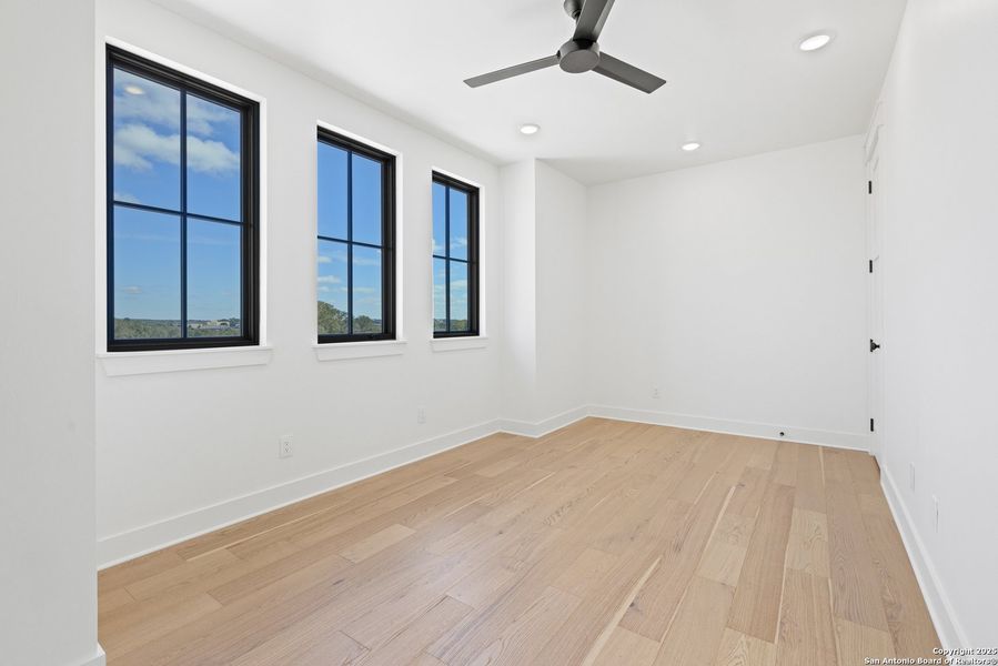 Spacious, unfurnished interior of a new home in , Fredericksburg (Image 24). Spacious, unfurnished interior of a new home in , Fredericksburg (Image 24).