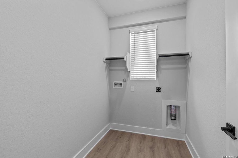 Spacious, unfurnished interior of a new home in The Reserve at Potranco Oaks, Castroville (Image 36). Spacious, unfurnished interior of a new home in The Reserve at Potranco Oaks, Castroville (Image 36).