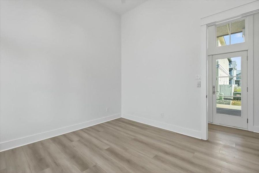 Spacious, unfurnished interior of a new home in , Port Aransas (Image 38). Spacious, unfurnished interior of a new home in , Port Aransas (Image 38).