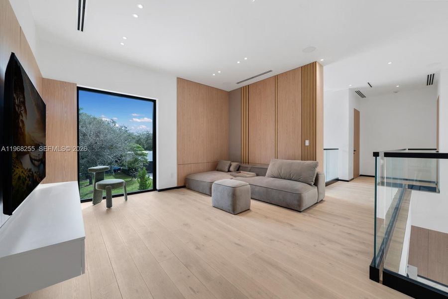 Upstairs Game/Family Room