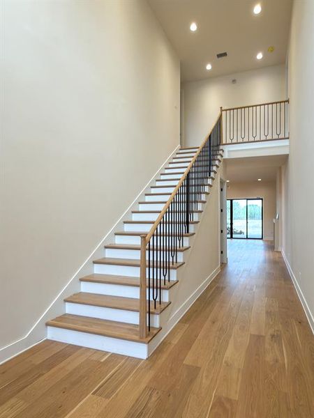 Spacious, unfurnished interior of a new home in , Roanoke (Image 32).