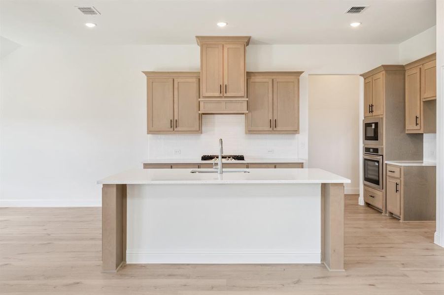 Furnished interior view inside a new home in Terracina, Rockwall (Image 12). Furnished interior view inside a new home in Terracina, Rockwall (Image 12).