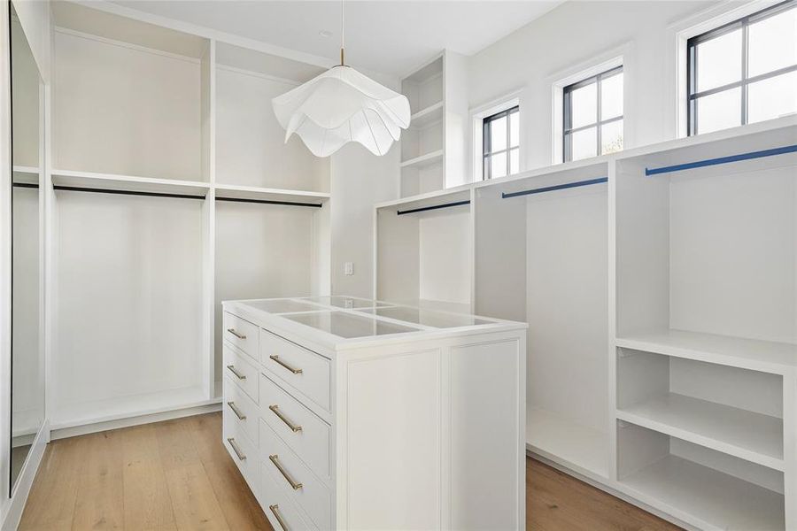 Furnished interior view inside a new home in , Dallas (Image 12).