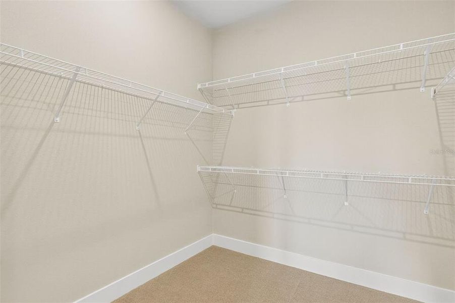 Spacious, unfurnished interior of a new home in Wellen Park, Venice (Image 18).