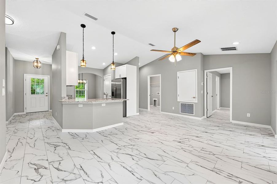 Spacious, unfurnished interior of a new home in , Ocklawaha (Image 27). Spacious, unfurnished interior of a new home in , Ocklawaha (Image 27).