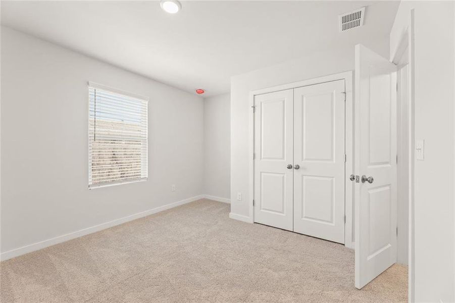 Spacious, unfurnished interior of a new home in Belleview Manor, Fairburn (Image 15).