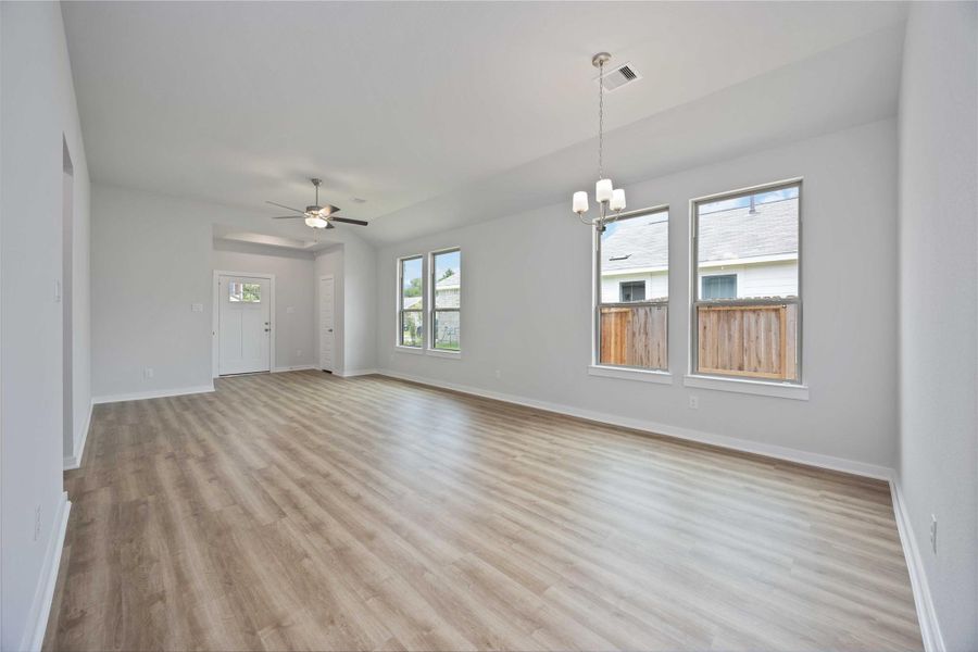 Image 21 of a home in Meadow Park.