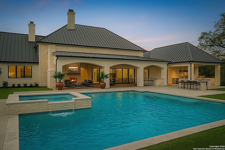 Exterior details and patio area of a home in , Bulverde (Image 3).