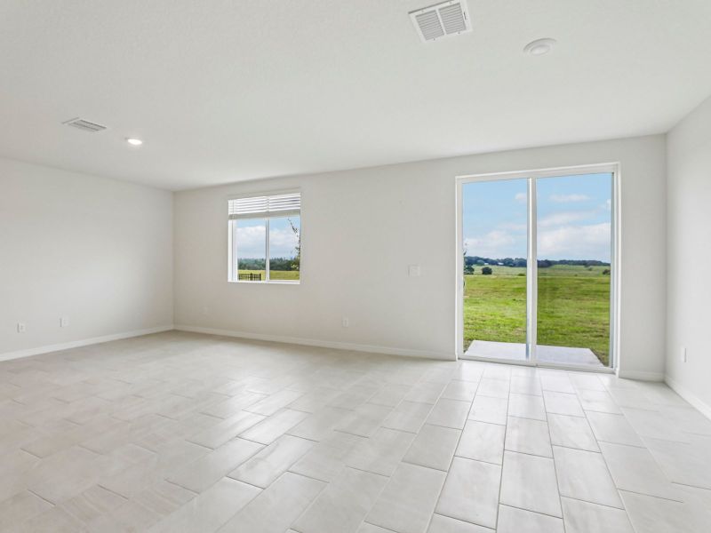 Spacious, unfurnished interior of a new home in Benton Hills - Classic Series, Brooksville (Image 14).