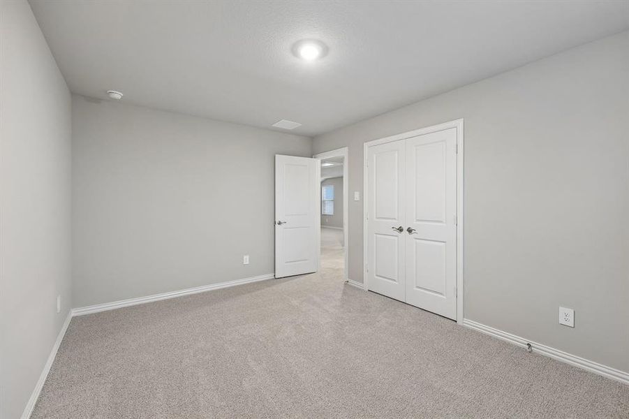 Spacious, unfurnished interior of a new home in Parks at Foster Crossing - Spring Series, Anna (Image 21). Spacious, unfurnished interior of a new home in Parks at Foster Crossing - Spring Series, Anna (Image 21).