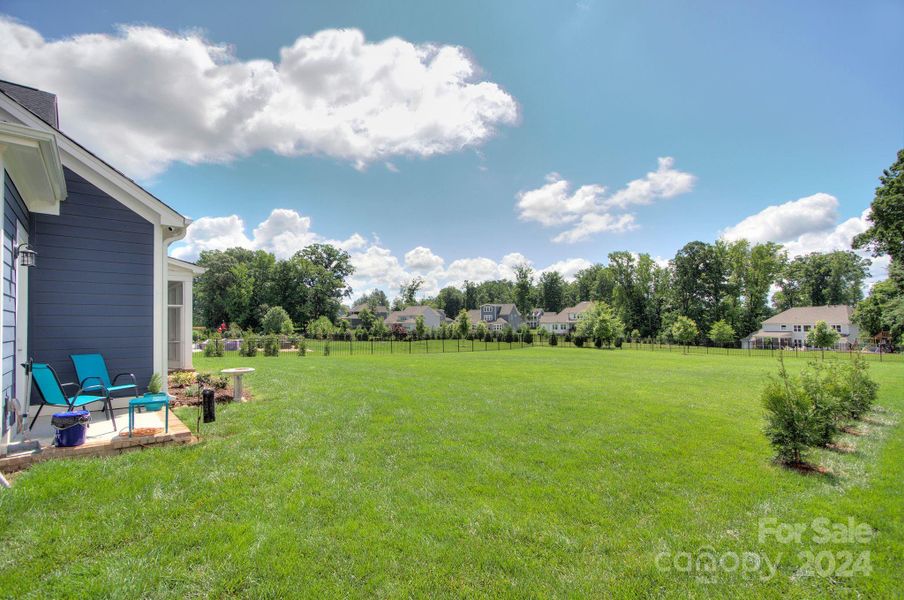 This is the perfect yard for future pool or an amazing outdoor patio area