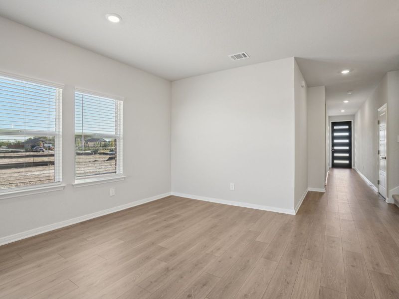 Spacious, unfurnished interior of a new home in Sagebrooke - Premier Series, San Antonio (Image 18). Spacious, unfurnished interior of a new home in Sagebrooke - Premier Series, San Antonio (Image 18).