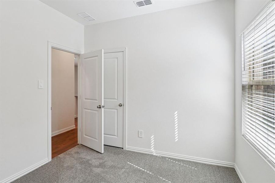 Spacious, unfurnished interior of a new home in Eastridge - Spring Series, McKinney (Image 15). Spacious, unfurnished interior of a new home in Eastridge - Spring Series, McKinney (Image 15).