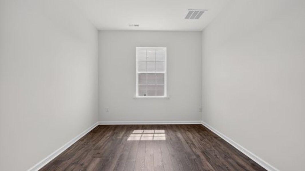Spacious, unfurnished interior of a new home in Anderson Farm, Wendell (Image 14).