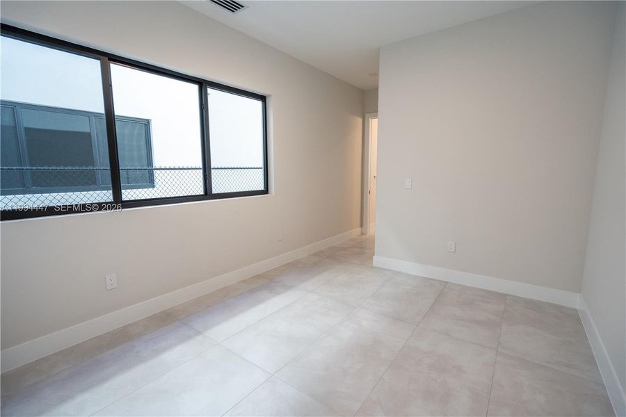 Spacious, unfurnished interior of a new home in , Miami (Image 20).