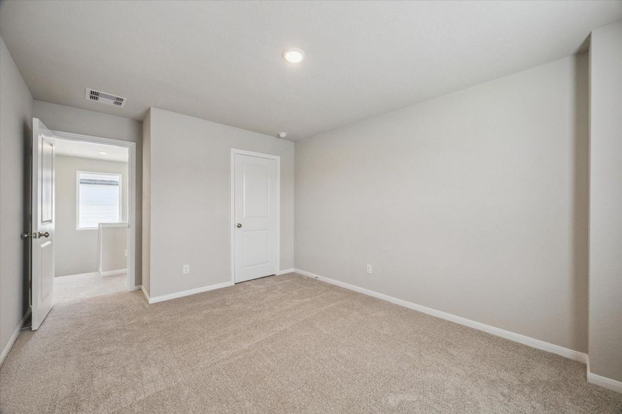 Spacious, unfurnished interior of a new home in , Texas City (Image 19). Spacious, unfurnished interior of a new home in , Texas City (Image 19).