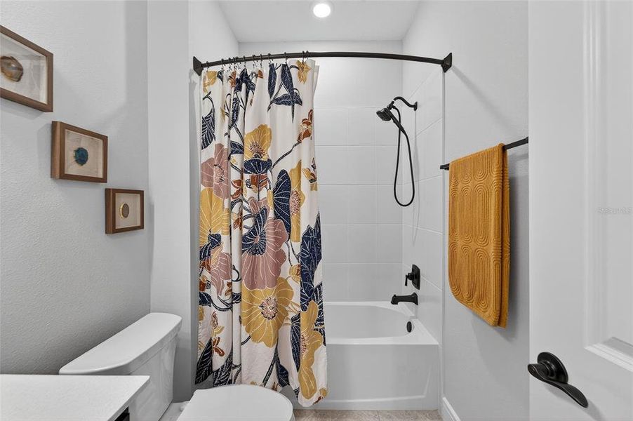 Furnished interior view inside a new home in , Land O' Lakes (Image 6).