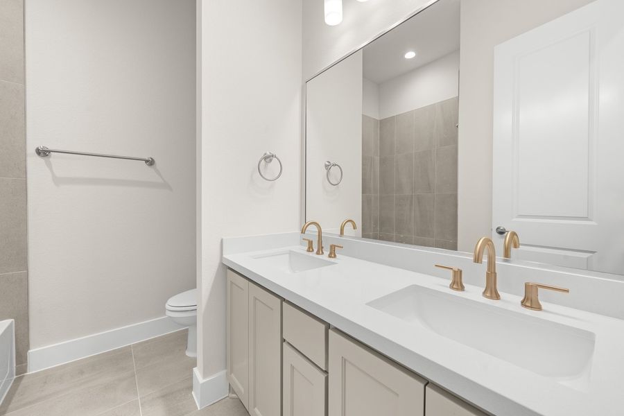 Furnished interior view inside a new home in Byrum Ranch, Venus (Image 14).