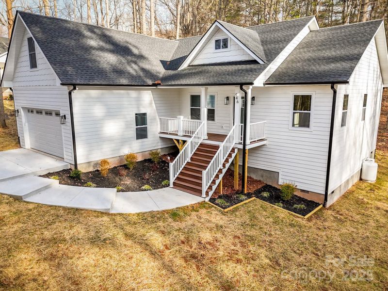 Exterior details and patio area of a home in , Swannanoa (Image 25).