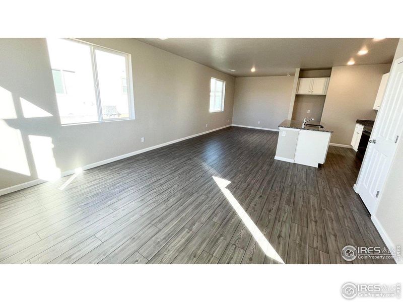 Spacious, unfurnished interior of a new home in Pintail Commons at Johnstown Village, Johnstown (Image 16).