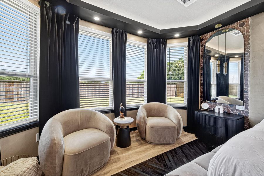 Furnished interior view inside a new home in Anderson Lakes, Houston (Image 31). Furnished interior view inside a new home in Anderson Lakes, Houston (Image 31).