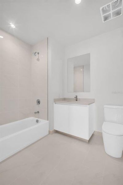 Furnished interior view inside a new home in , St. Petersburg (Image 13).