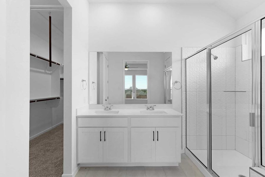 Furnished interior view inside a new home in Highland Village, Georgetown (Image 6).