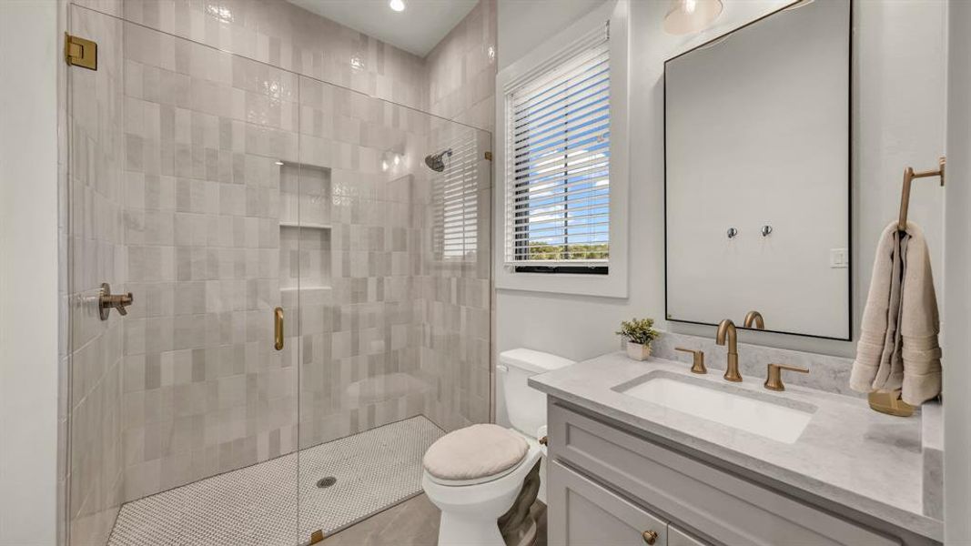 Furnished interior view inside a new home in , Weatherford (Image 20).