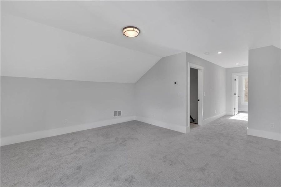 Spacious, unfurnished interior of a new home in Eastmore, Conyers (Image 40).