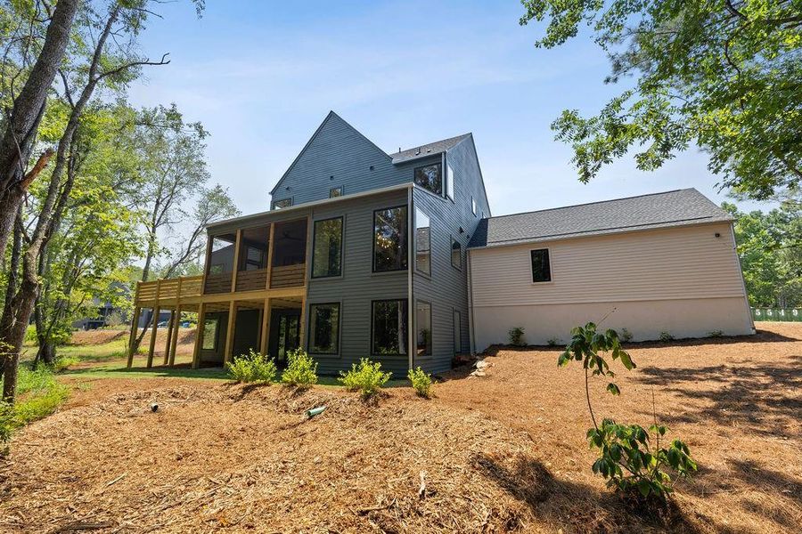 Image 97 of a home in Aster.