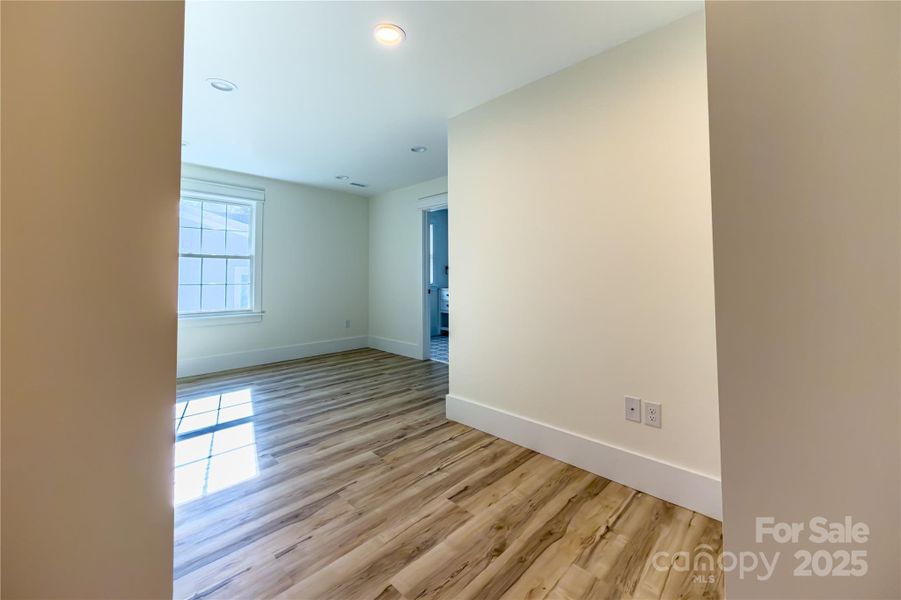 Spacious, unfurnished interior of a new home in , Hickory (Image 29).