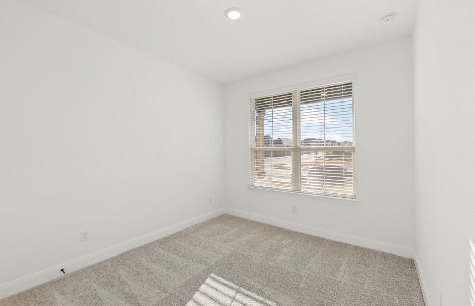 Spacious, unfurnished interior of a new home in Patterson Ranch, Georgetown (Image 44).