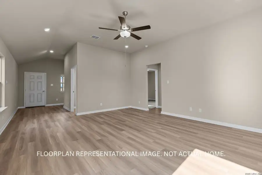Spacious, unfurnished interior of a new home in Park Place, New Braunfels (Image 13).
