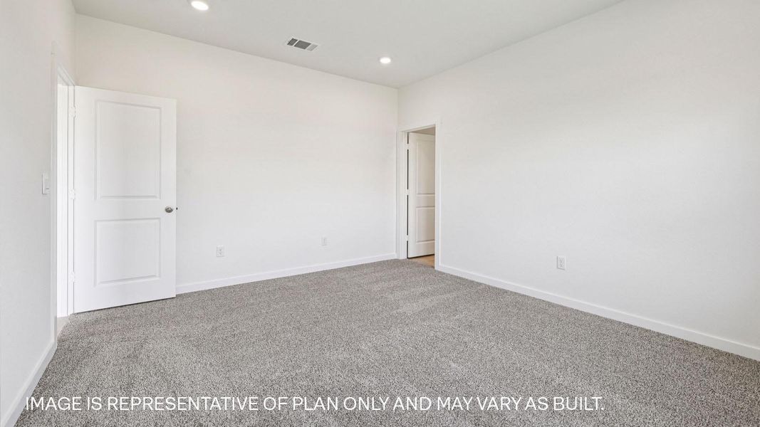 Spacious, unfurnished interior of a new home in Monarch Ranch, Manor (Image 23).
