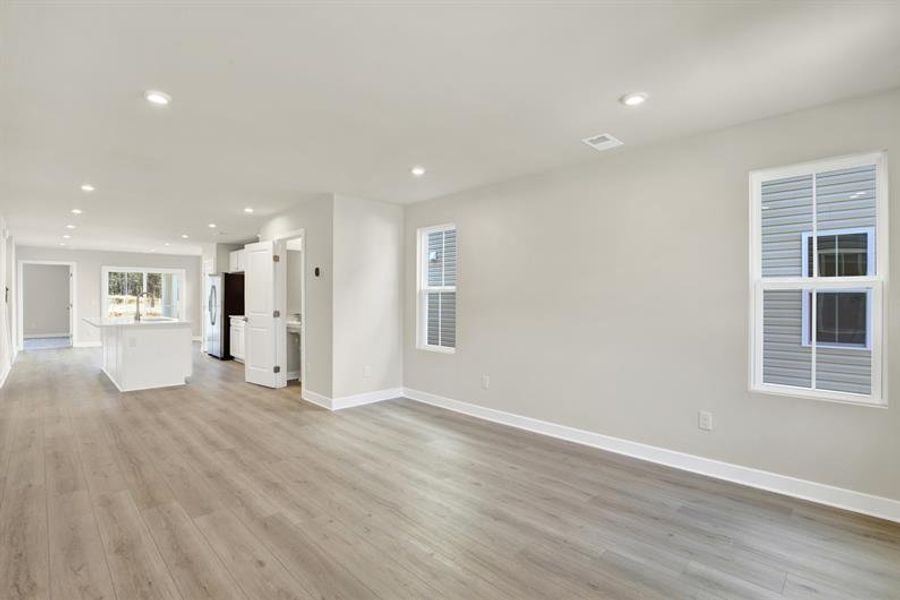 Spacious, unfurnished interior of a new home in Cobblestone at East Argent, Hardeeville (Image 13). Spacious, unfurnished interior of a new home in Cobblestone at East Argent, Hardeeville (Image 13).