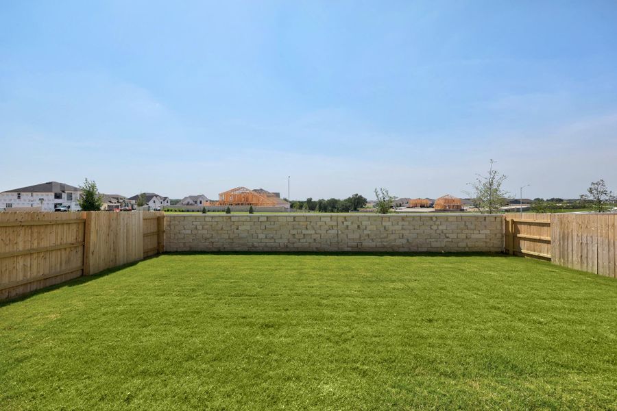 Exterior details and patio area of a home in Nolina, Georgetown (Image 3).