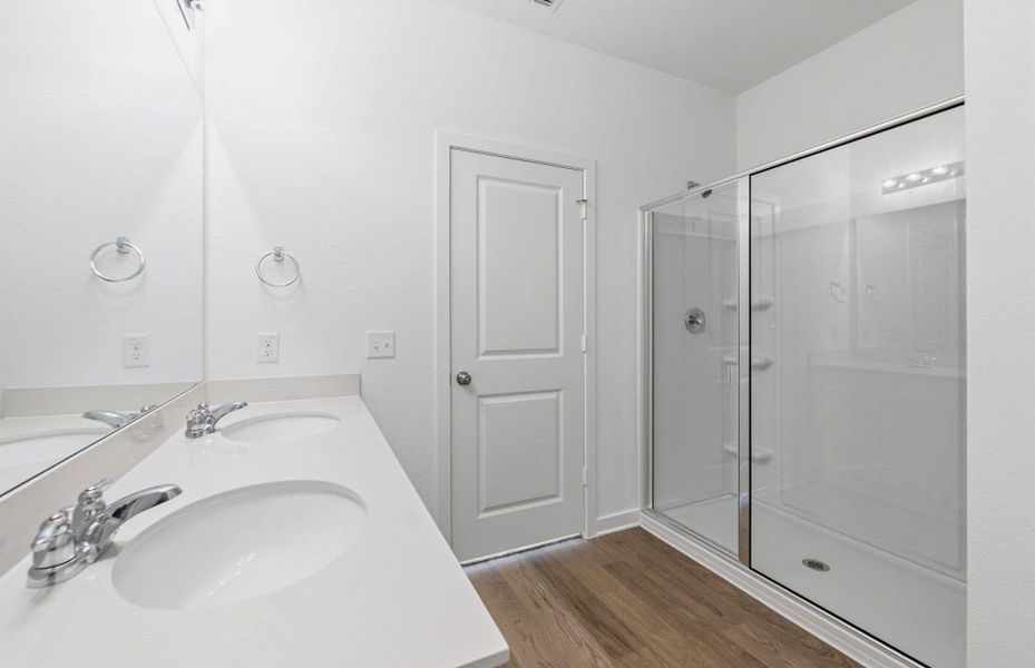 Furnished interior view inside a new home in Sunfield, Buda (Image 9).