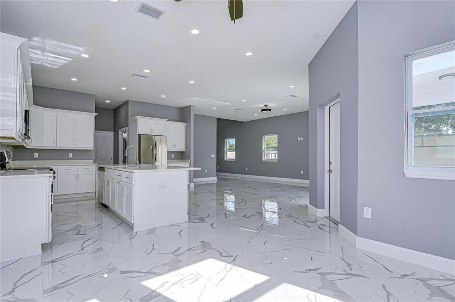 Image 43 of a home in . Image 43 of a home in .