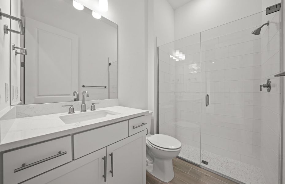 Furnished interior view inside a new home in Terreno, Naples (Image 10).