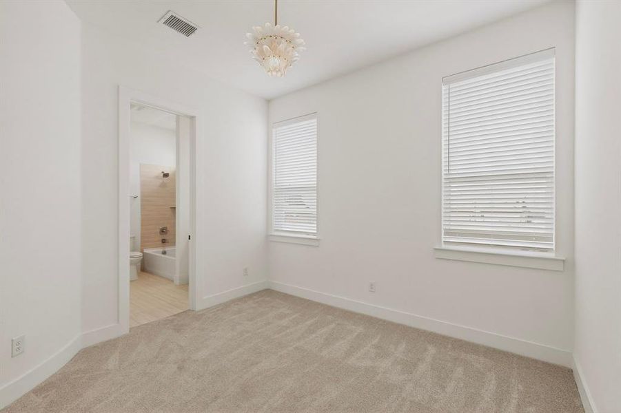 Spacious, unfurnished interior of a new home in The Homestead - 62', Rockwall (Image 19). Spacious, unfurnished interior of a new home in The Homestead - 62', Rockwall (Image 19).