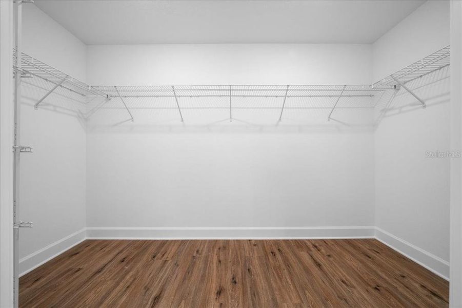 Spacious, unfurnished interior of a new home in , Weeki Wachee (Image 35).
