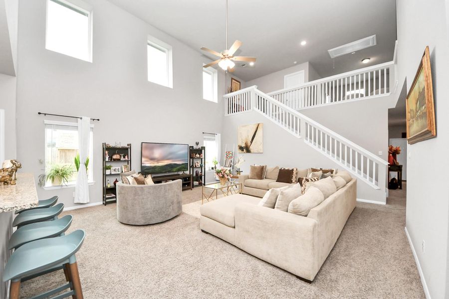 Furnished interior view inside a new home in Sierra Vista, Rosharon (Image 10).