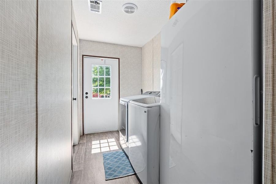 Furnished interior view inside a new home in , Deland (Image 15).