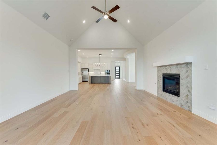 Representative Photo Aberdeen II_05