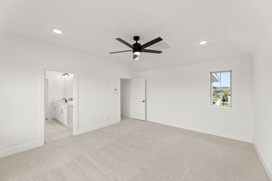 Spacious, unfurnished interior of a new home in Cottage Collection at Harvest, Argyle (Image 23).