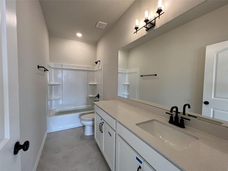 Furnished interior view inside a new home in Rolling Glen, Hutto (Image 10).