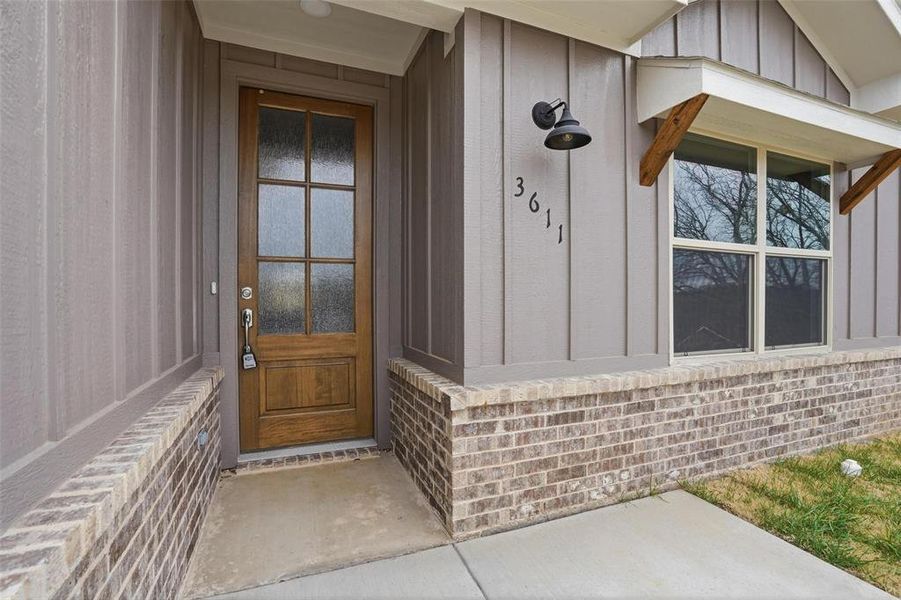 Exterior details and patio area of a home in , Granbury (Image 24).
