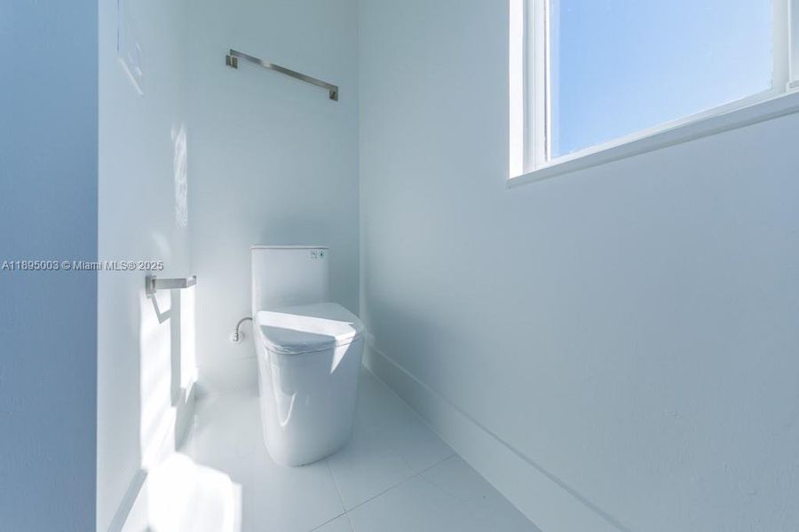 Image 86 of a home in .